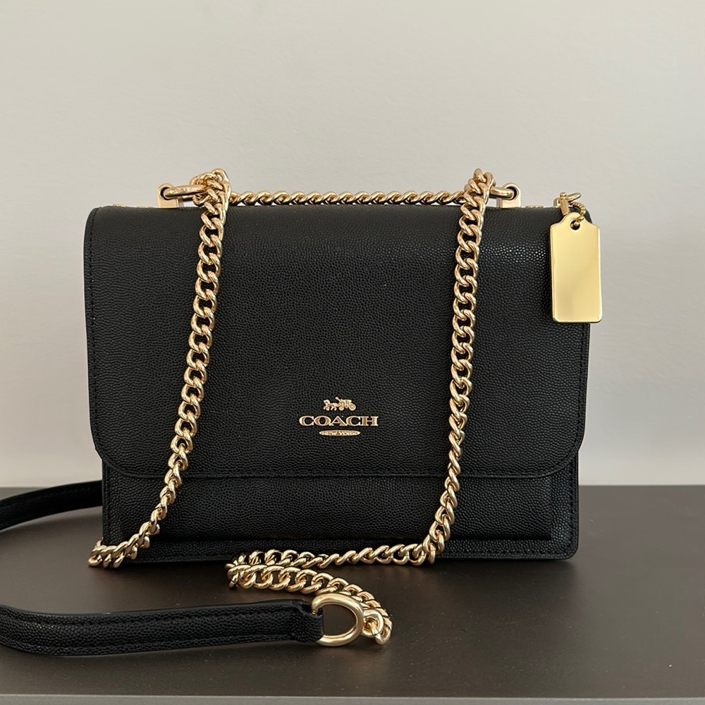 Coach Wallet Black & Gold Bag